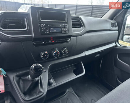 Белый Рено Мастер, объемом двигателя 2.3 л и пробегом 36 тыс. км за 25600 $, фото 40 на Automoto.ua