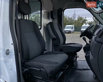 Белый Рено Мастер, объемом двигателя 2.3 л и пробегом 223 тыс. км за 17200 $, фото 21 на Automoto.ua