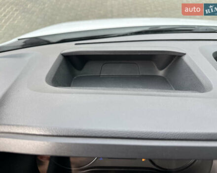 Белый Рено Мастер, объемом двигателя 2.3 л и пробегом 240 тыс. км за 18500 $, фото 71 на Automoto.ua