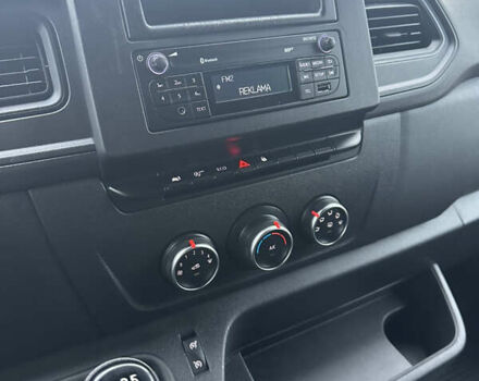 Білий Рено Мастєр, об'ємом двигуна 2.3 л та пробігом 308 тис. км за 18500 $, фото 12 на Automoto.ua