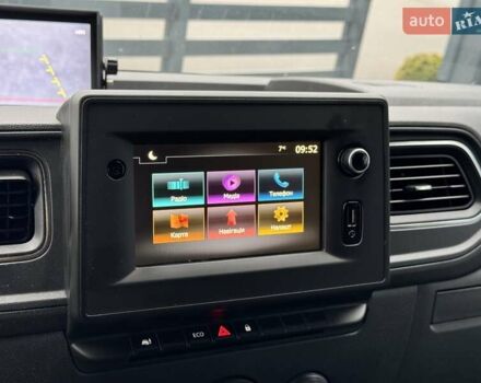 Белый Рено Мастер, объемом двигателя 2.3 л и пробегом 230 тыс. км за 20500 $, фото 22 на Automoto.ua