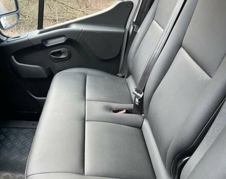 Белый Рено Мастер, объемом двигателя 2.3 л и пробегом 180 тыс. км за 22000 $, фото 25 на Automoto.ua