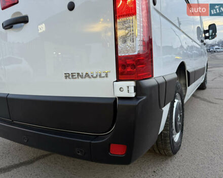 Белый Рено Мастер, объемом двигателя 0 л и пробегом 252 тыс. км за 18800 $, фото 10 на Automoto.ua