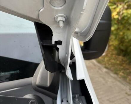 Білий Рено Мастєр, об'ємом двигуна 2.3 л та пробігом 248 тис. км за 20950 $, фото 71 на Automoto.ua