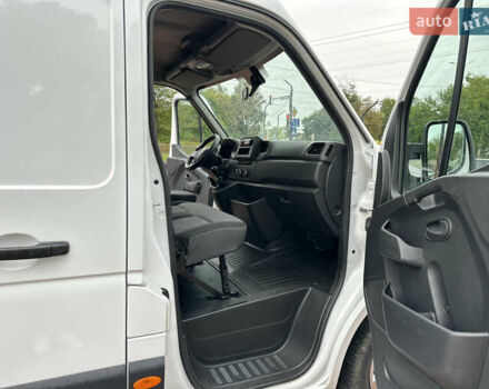 Білий Рено Мастєр, об'ємом двигуна 2.3 л та пробігом 204 тис. км за 21500 $, фото 19 на Automoto.ua