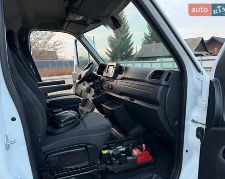 Белый Рено Мастер, объемом двигателя 2.3 л и пробегом 176 тыс. км за 21300 $, фото 15 на Automoto.ua