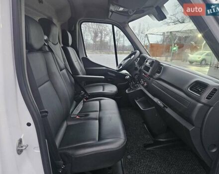 Белый Рено Мастер, объемом двигателя 2.3 л и пробегом 184 тыс. км за 18300 $, фото 58 на Automoto.ua
