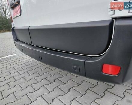 Белый Рено Мастер, объемом двигателя 2.3 л и пробегом 192 тыс. км за 18400 $, фото 31 на Automoto.ua