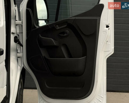 Белый Рено Мастер, объемом двигателя 2.3 л и пробегом 177 тыс. км за 20900 $, фото 39 на Automoto.ua