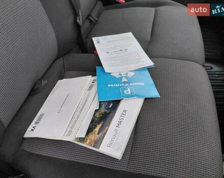 Белый Рено Мастер, объемом двигателя 2.3 л и пробегом 216 тыс. км за 20000 $, фото 35 на Automoto.ua