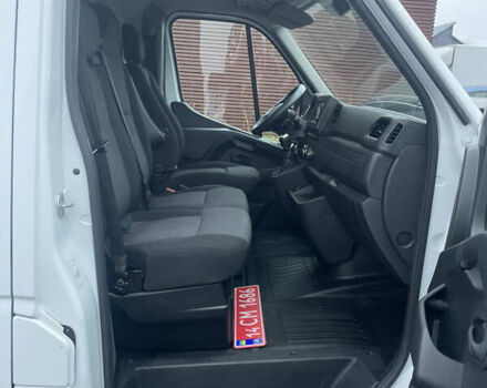 Белый Рено Мастер, объемом двигателя 2.3 л и пробегом 202 тыс. км за 21900 $, фото 13 на Automoto.ua