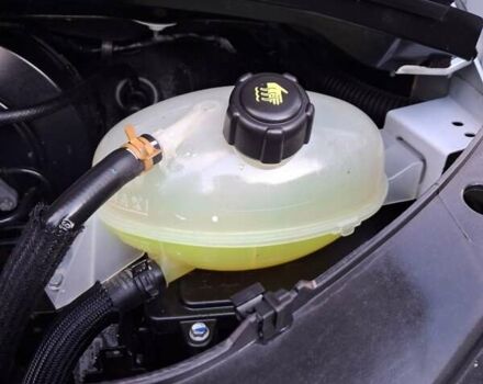 Белый Рено Мастер, объемом двигателя 2.3 л и пробегом 288 тыс. км за 19500 $, фото 33 на Automoto.ua