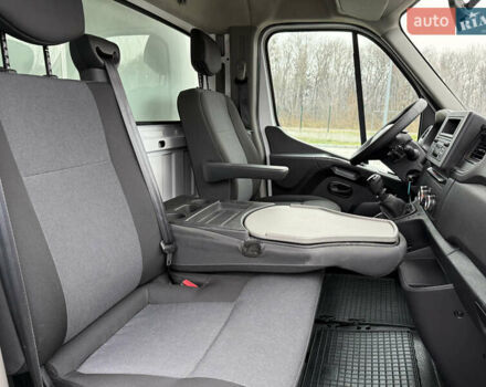 Білий Рено Мастєр, об'ємом двигуна 2.3 л та пробігом 98 тис. км за 27300 $, фото 56 на Automoto.ua