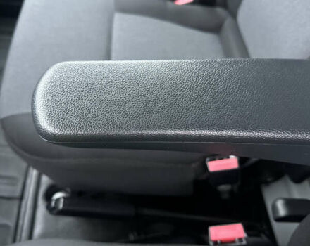 Белый Рено Мастер, объемом двигателя 2.3 л и пробегом 36 тыс. км за 25600 $, фото 34 на Automoto.ua