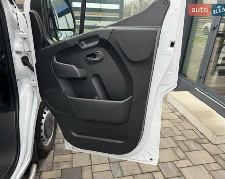 Белый Рено Мастер, объемом двигателя 2.3 л и пробегом 230 тыс. км за 20500 $, фото 26 на Automoto.ua