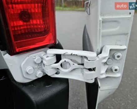 Білий Рено Мастєр, об'ємом двигуна 2.3 л та пробігом 217 тис. км за 18900 $, фото 69 на Automoto.ua