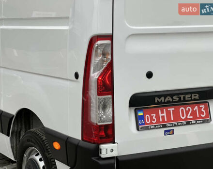 Белый Рено Мастер, объемом двигателя 2.3 л и пробегом 233 тыс. км за 17900 $, фото 52 на Automoto.ua