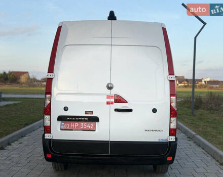 Белый Рено Мастер, объемом двигателя 2.3 л и пробегом 230 тыс. км за 19950 $, фото 12 на Automoto.ua