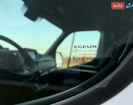 Белый Рено Мастер, объемом двигателя 2.3 л и пробегом 230 тыс. км за 19950 $, фото 19 на Automoto.ua