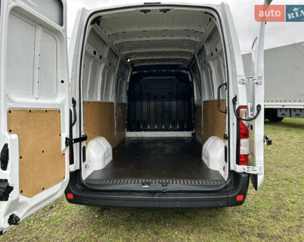 Білий Рено Мастєр, об'ємом двигуна 2.3 л та пробігом 169 тис. км за 18400 $, фото 29 на Automoto.ua