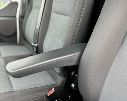 Белый Рено Мастер, объемом двигателя 2.3 л и пробегом 240 тыс. км за 18500 $, фото 51 на Automoto.ua