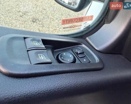 Белый Рено Мастер, объемом двигателя 2.3 л и пробегом 176 тыс. км за 21300 $, фото 22 на Automoto.ua