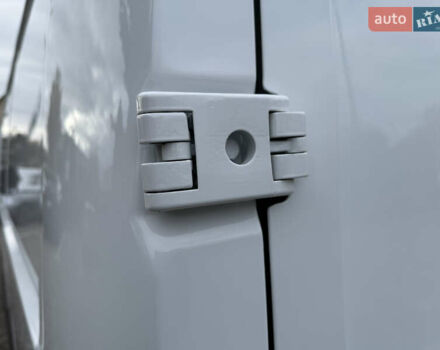 Білий Рено Мастєр, об'ємом двигуна 0 л та пробігом 266 тис. км за 21300 $, фото 12 на Automoto.ua
