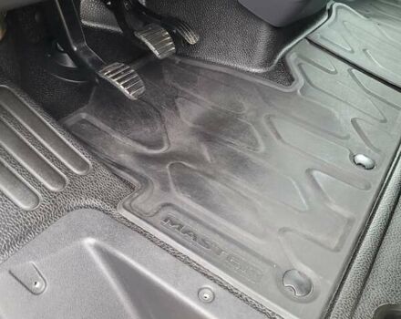 Белый Рено Мастер, объемом двигателя 2.3 л и пробегом 178 тыс. км за 20800 $, фото 47 на Automoto.ua