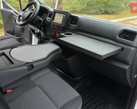 Белый Рено Мастер, объемом двигателя 2.3 л и пробегом 193 тыс. км за 21700 $, фото 40 на Automoto.ua