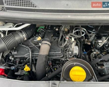 Белый Рено Мастер, объемом двигателя 2.3 л и пробегом 293 тыс. км за 24999 $, фото 55 на Automoto.ua