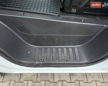 Білий Рено Мастєр, об'ємом двигуна 2.3 л та пробігом 98 тис. км за 27300 $, фото 43 на Automoto.ua