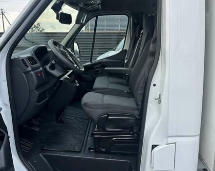 Белый Рено Мастер, объемом двигателя 2.3 л и пробегом 290 тыс. км за 25200 $, фото 25 на Automoto.ua