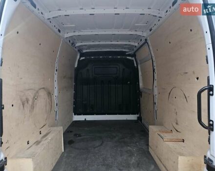 Белый Рено Мастер, объемом двигателя 2.3 л и пробегом 184 тыс. км за 18300 $, фото 68 на Automoto.ua