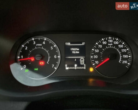 Білий Рено Мастєр, об'ємом двигуна 2.3 л та пробігом 175 тис. км за 19600 $, фото 47 на Automoto.ua