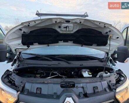 Белый Рено Мастер, объемом двигателя 2.3 л и пробегом 176 тыс. км за 21300 $, фото 32 на Automoto.ua