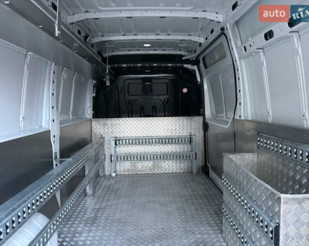 Белый Рено Мастер, объемом двигателя 0 л и пробегом 252 тыс. км за 18800 $, фото 67 на Automoto.ua