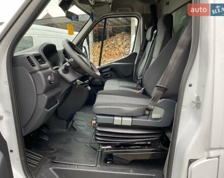 Білий Рено Мастєр, об'ємом двигуна 2.3 л та пробігом 245 тис. км за 17750 $, фото 41 на Automoto.ua