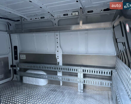 Белый Рено Мастер, объемом двигателя 0 л и пробегом 252 тыс. км за 18800 $, фото 78 на Automoto.ua