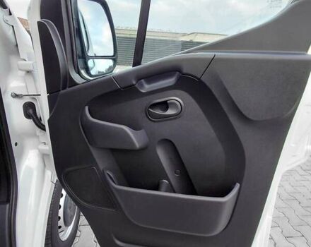 Белый Рено Мастер, объемом двигателя 2.3 л и пробегом 192 тыс. км за 18400 $, фото 37 на Automoto.ua