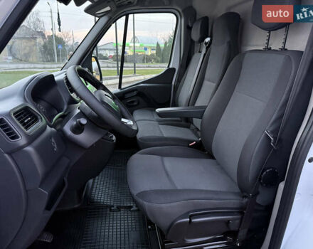 Белый Рено Мастер, объемом двигателя 0 л и пробегом 252 тыс. км за 18800 $, фото 33 на Automoto.ua