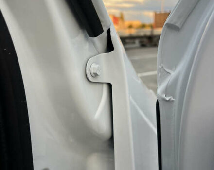 Білий Рено Мастєр, об'ємом двигуна 2.3 л та пробігом 189 тис. км за 18555 $, фото 15 на Automoto.ua