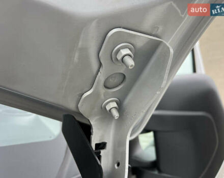 Белый Рено Мастер, объемом двигателя 2.3 л и пробегом 233 тыс. км за 17900 $, фото 138 на Automoto.ua