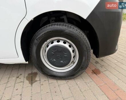 Білий Рено Мастєр, об'ємом двигуна 2.3 л та пробігом 248 тис. км за 20950 $, фото 7 на Automoto.ua