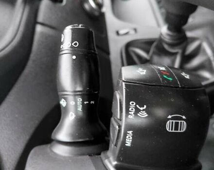 Белый Рено Мастер, объемом двигателя 2.3 л и пробегом 216 тыс. км за 20000 $, фото 51 на Automoto.ua