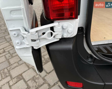 Білий Рено Мастєр, об'ємом двигуна 0 л та пробігом 266 тис. км за 21300 $, фото 72 на Automoto.ua