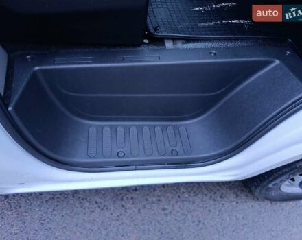 Білий Рено Мастєр, об'ємом двигуна 2.3 л та пробігом 181 тис. км за 21999 $, фото 36 на Automoto.ua