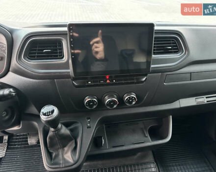 Білий Рено Мастєр, об'ємом двигуна 2.3 л та пробігом 171 тис. км за 18800 $, фото 35 на Automoto.ua