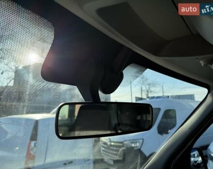 Белый Рено Мастер, объемом двигателя 2.3 л и пробегом 250 тыс. км за 19999 $, фото 26 на Automoto.ua