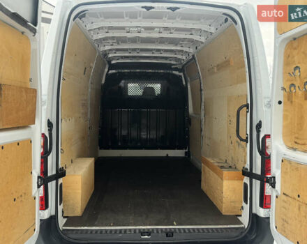 Белый Рено Мастер, объемом двигателя 2.3 л и пробегом 181 тыс. км за 21300 $, фото 6 на Automoto.ua