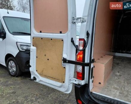Белый Рено Мастер, объемом двигателя 2.3 л и пробегом 216 тыс. км за 20000 $, фото 24 на Automoto.ua